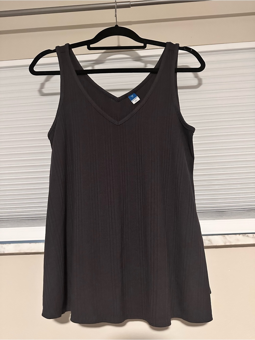 Old Navy Women's Ribbed V-Neck Tank Top - Charcoal